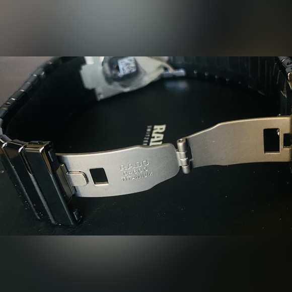 RADO Ceramic Case 4 Diamond Dial /Unisex Watch - Picture 9 of 12